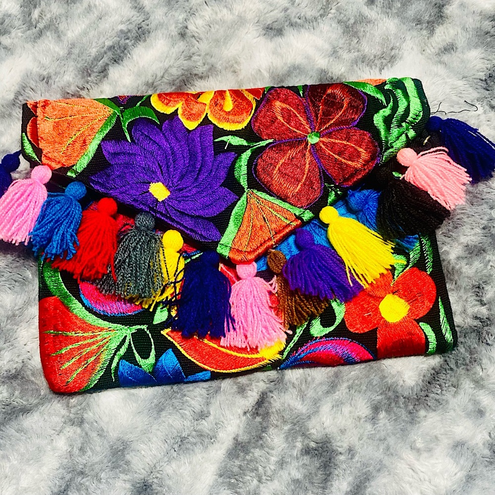 NWT Handmade Mexican embroidered clutch